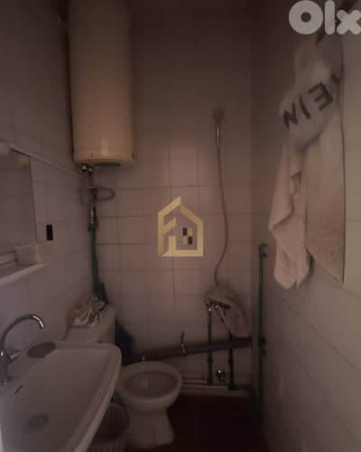 Office for rent in Dekwaneh KA185 محل  للإيجار في الدكوانة