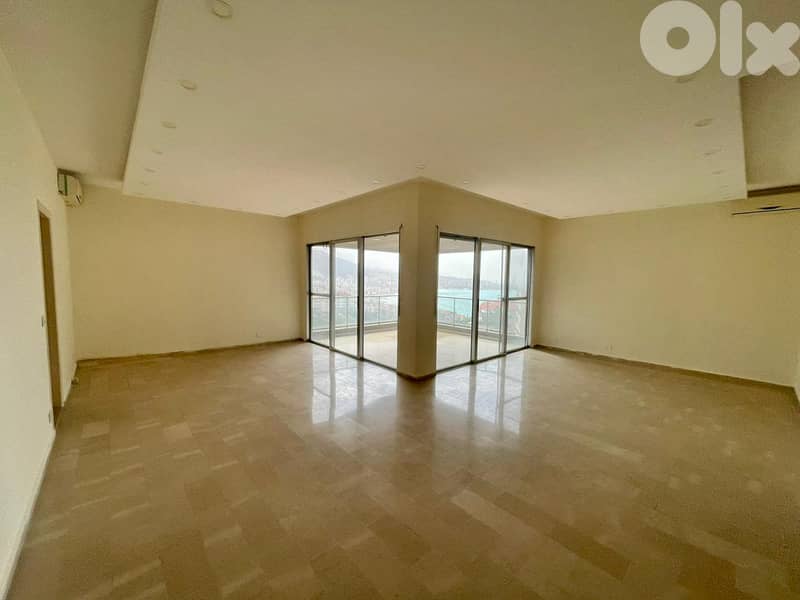 200 SQM Apartment in Adma in a very Calm Area with a Stunning view 0