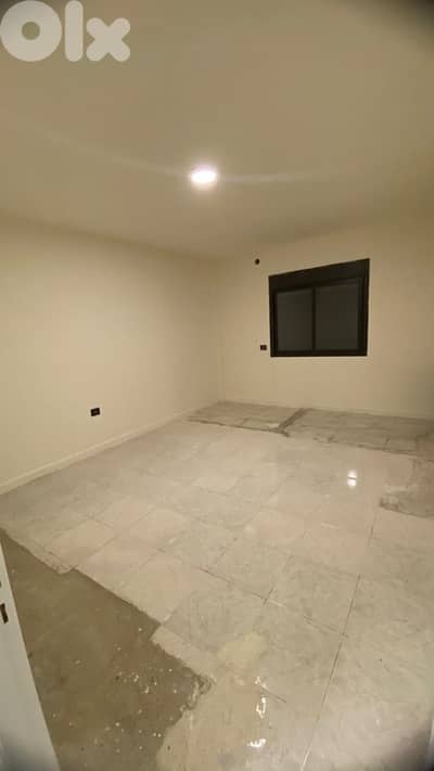 200 sqm Apartment for sale in Achkout - prime location