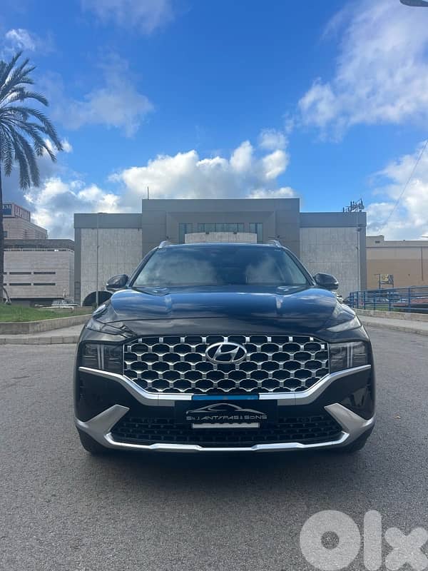 Hyundai Santa Fe 2022 From Rasamny century motors 35500 km only !!! 0