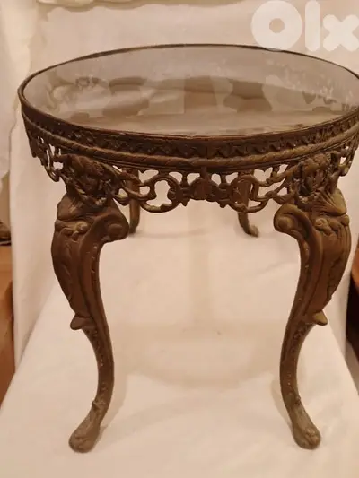 طاولة برونز أنتيك