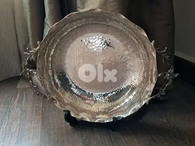 Plateau Vintage Chic Silver Plated Martelé – Élégance Intemporelle