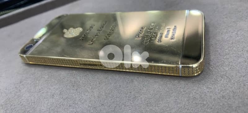 Iphone 5 Gold Plated 24 KT + Masonite Diamond stones 1