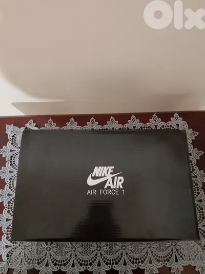 أسبدرين للبيع رجالي ماركة Nike شبه جديد قياس 45 السعر 25$