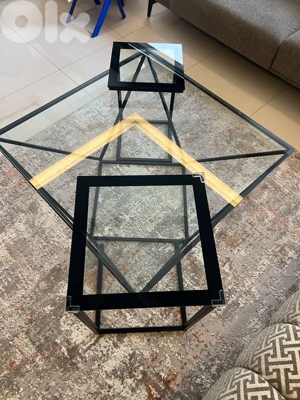 set of 3 tables 1