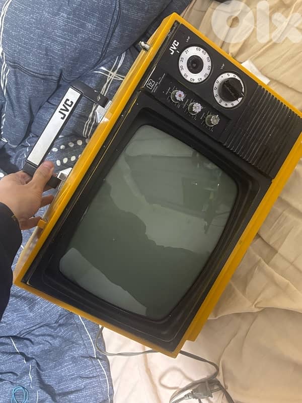 Vintage 1970 JVC Portable CRT TV 3440 CQUHF - All Working! 0