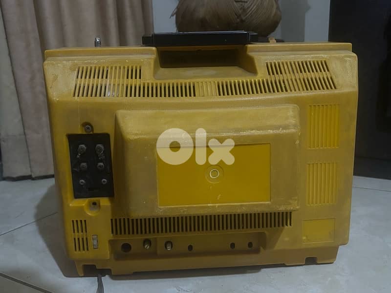 Vintage 1970 JVC Portable CRT TV 3440 CQUHF - All Working! 4