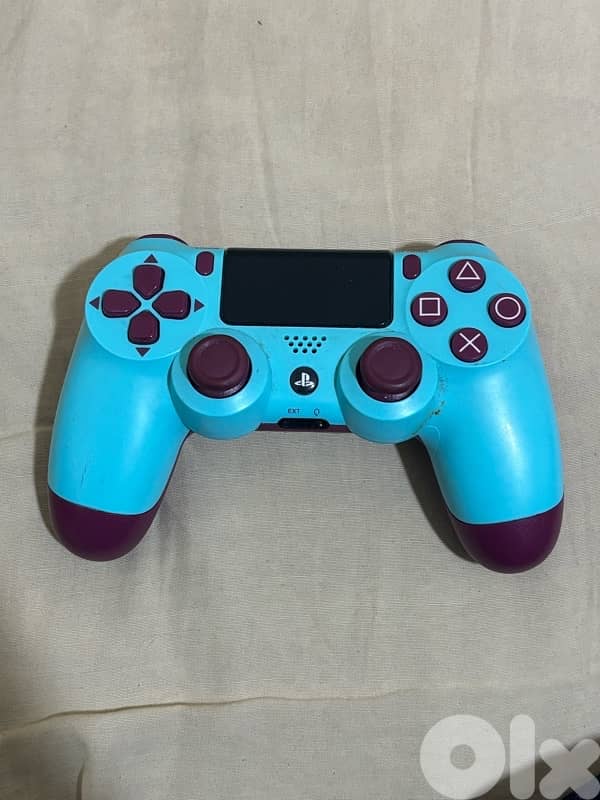 Sony PS4 DualShock 4 Controller - Berry Blue Special Edition -Working! 0