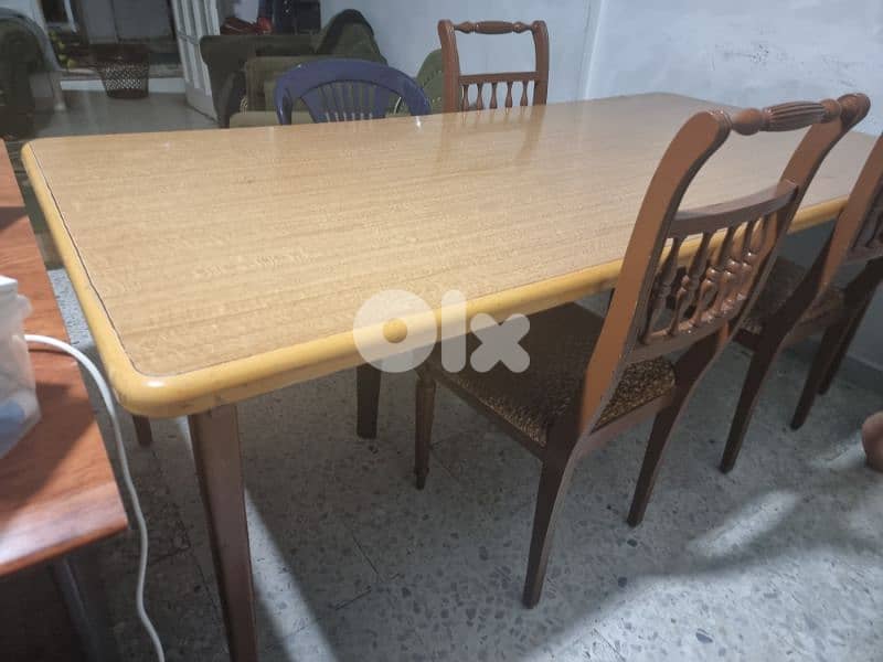family table طولة صفرة 2
