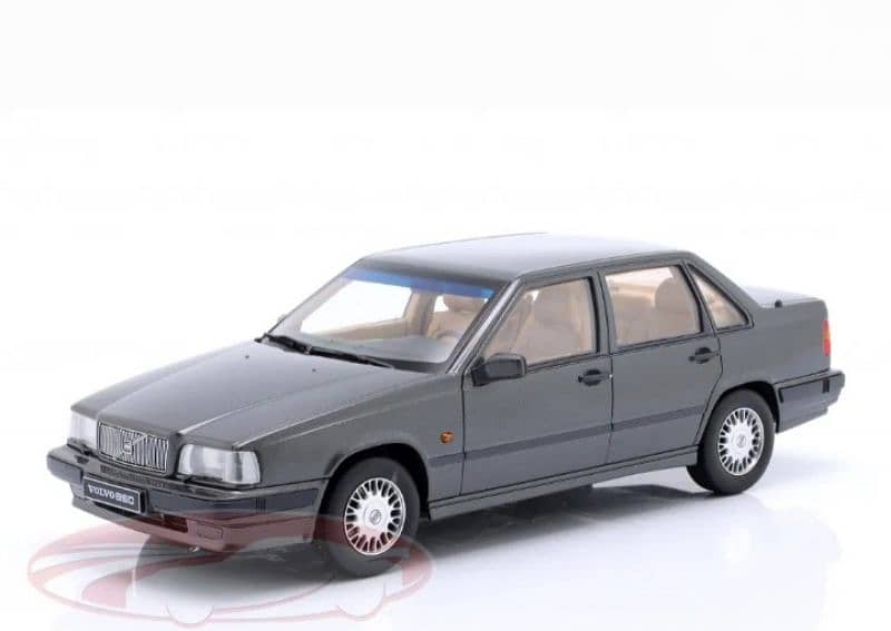Volvo 850 (1993) diecast car model 1;18 1