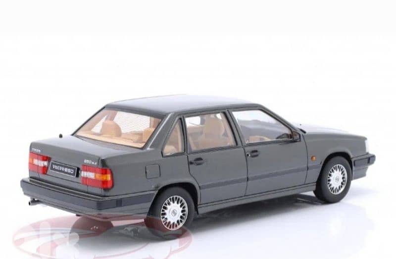 Volvo 850 (1993) diecast car model 1;18 3