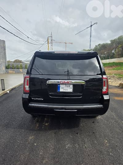 GMC Yukon denali in perfect condition.