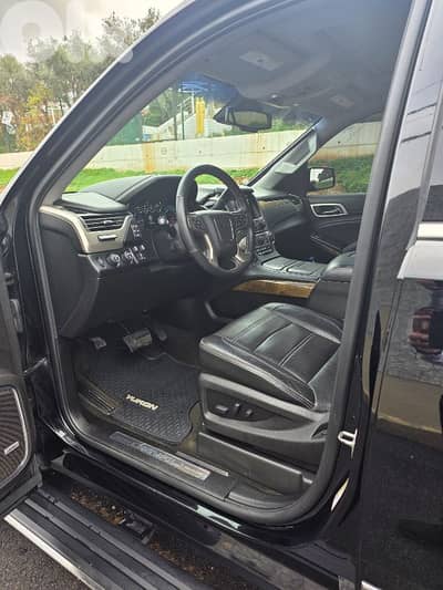 GMC Yukon denali in perfect condition.