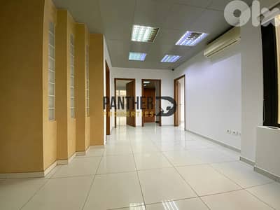 Office for rent in Mirna Chalouhi Ref#CT105 مكتب للإيجار – ميرنا شلوحي