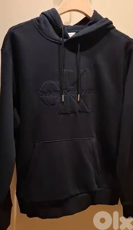 ORIGINAL CALVIN KLEIN HOODIES new in tag 11