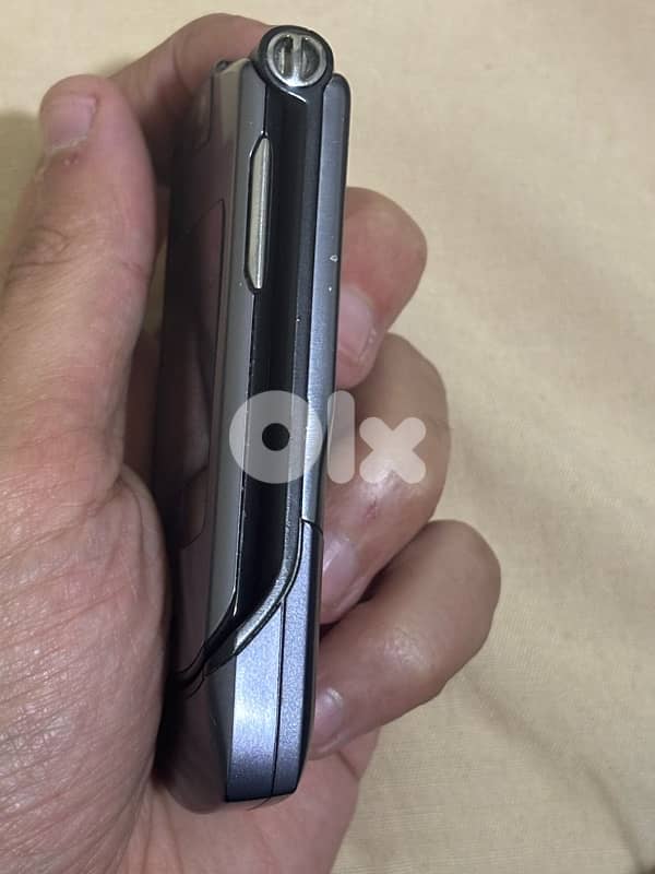 Rare Motorola RAZR V3i - Arabic/English Keypad - Collector’s Piece 7