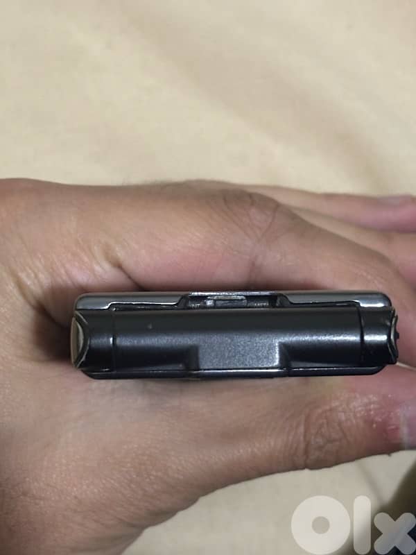Rare Motorola RAZR V3i - Arabic/English Keypad - Collector’s Piece 9