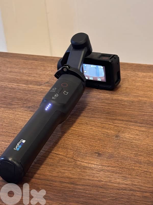 GoPro HERO 6 + 3-Axis Stabilizer 0
