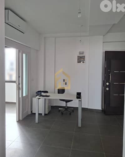 Office for rent in Hamra NY325 مكتب للإيجار في الحمرا