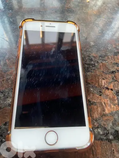 iPhone 7 no lag no scratch 50% battery 40fps 128gb