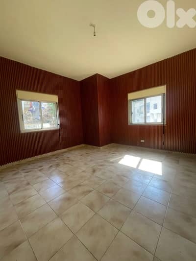 GMK236YAJ -  Apartment For Sale In Ain El Rihaneh شقة للبيع