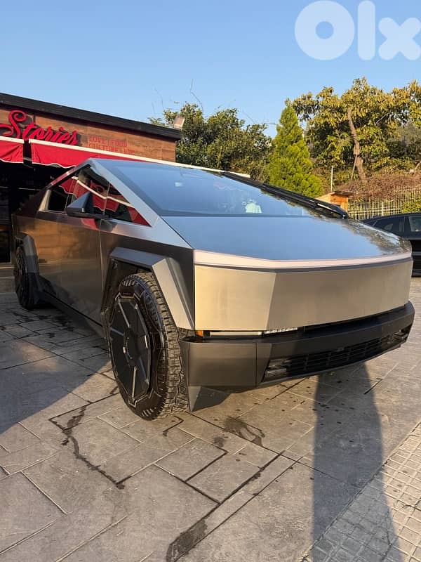 Tesla Cyberbeast 0