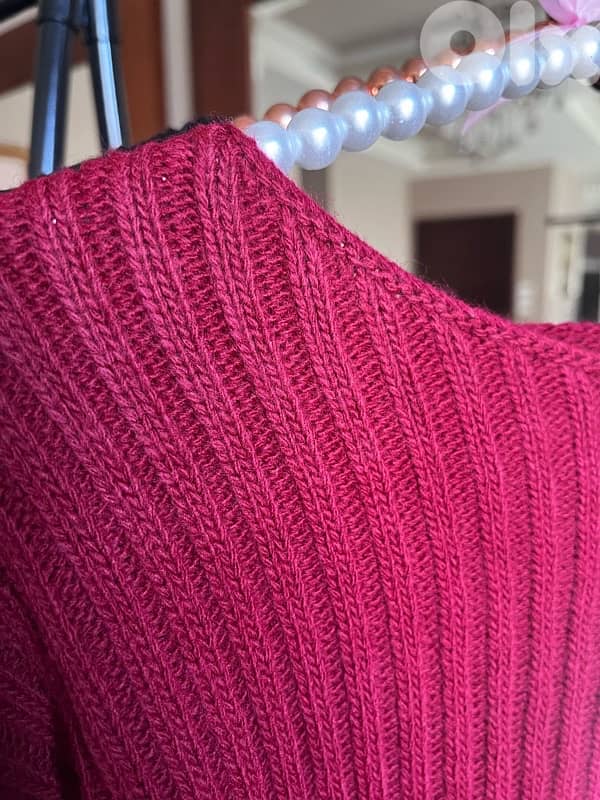 tricot soft sweater new in tag 12
