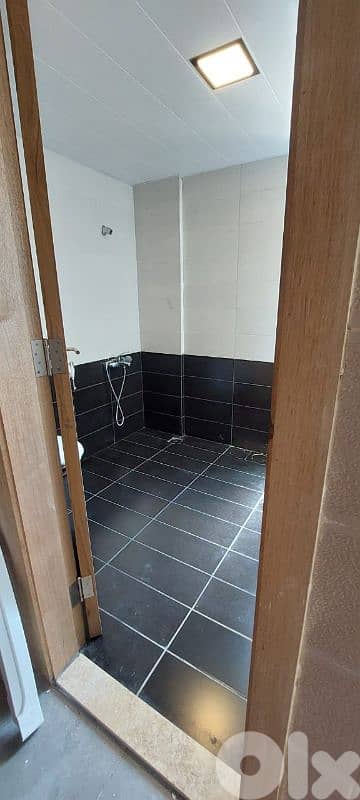 RWB601EA - Furnisher Chalet for sale in Bouar 5