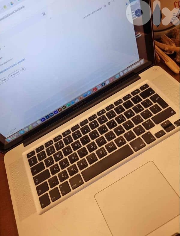 mac book super clean 0