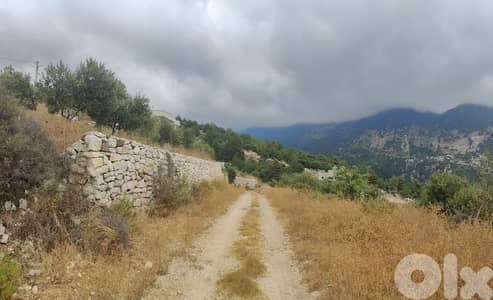 For Sale a beautiful Land in Mechen 850m ONLY for 70K  في مشان