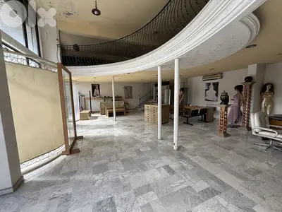 RWK243TJ - Shop for Sale in Kaslik on the Main Road!