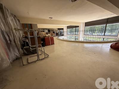 RWK243TJ - Shop for Sale in Kaslik on the Main Road!