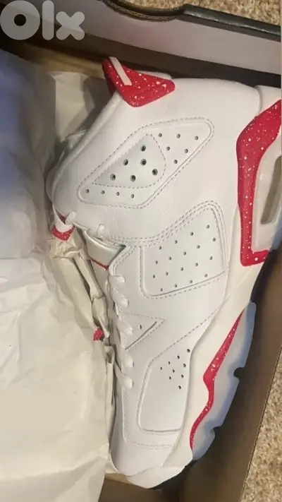 Nike air Jordan 6 maroun retro size 11.5 OG ALL