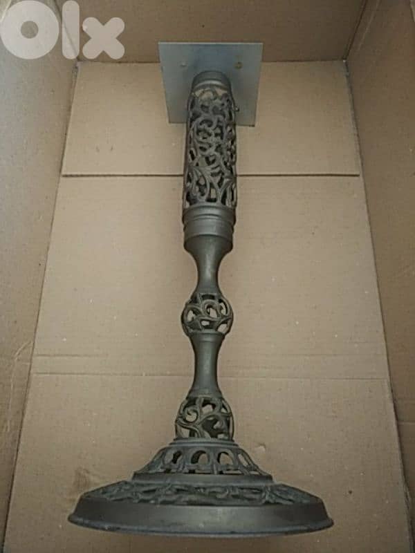 Vintage French style brass filigree base 0