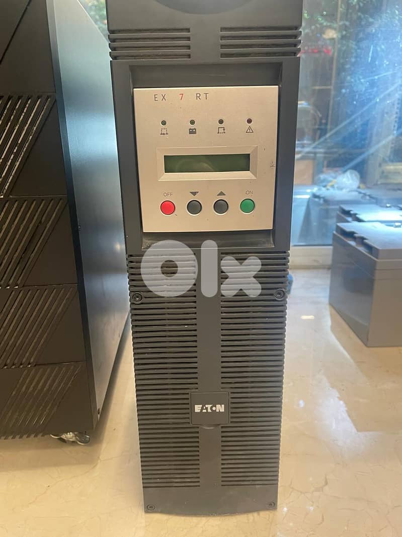 Eaton online ups 7kva with 20 x 12V 20ah battery 8 pieces. Used only 6 0
