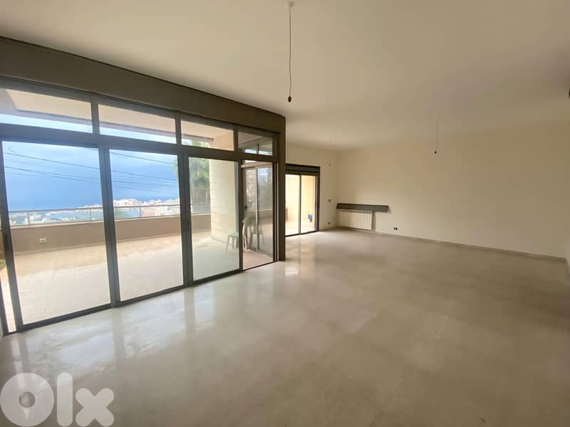 Apartment for sale in Mtayleb/ Terrace 0