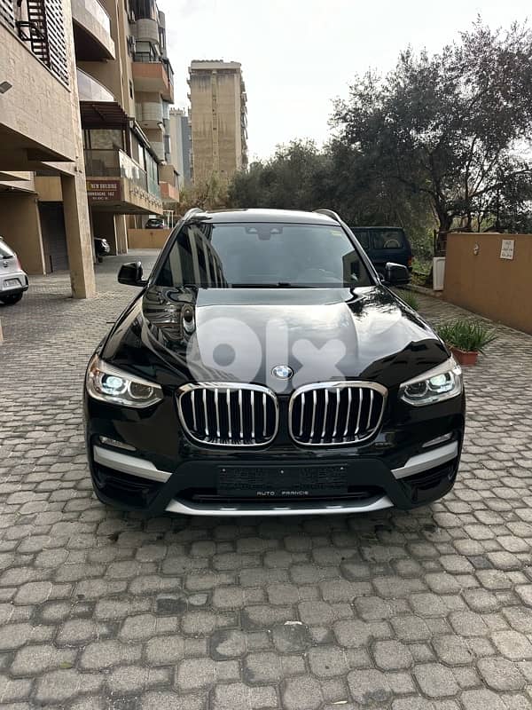 BMW X3 x-drive 30i sport package 2019 black on black (clean carfax) 0