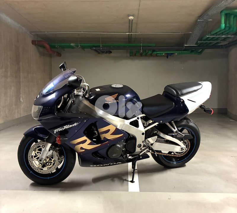 HONDA -CBR -FIREBLADE 2
