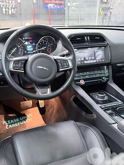Jaguar F-Pace 2018