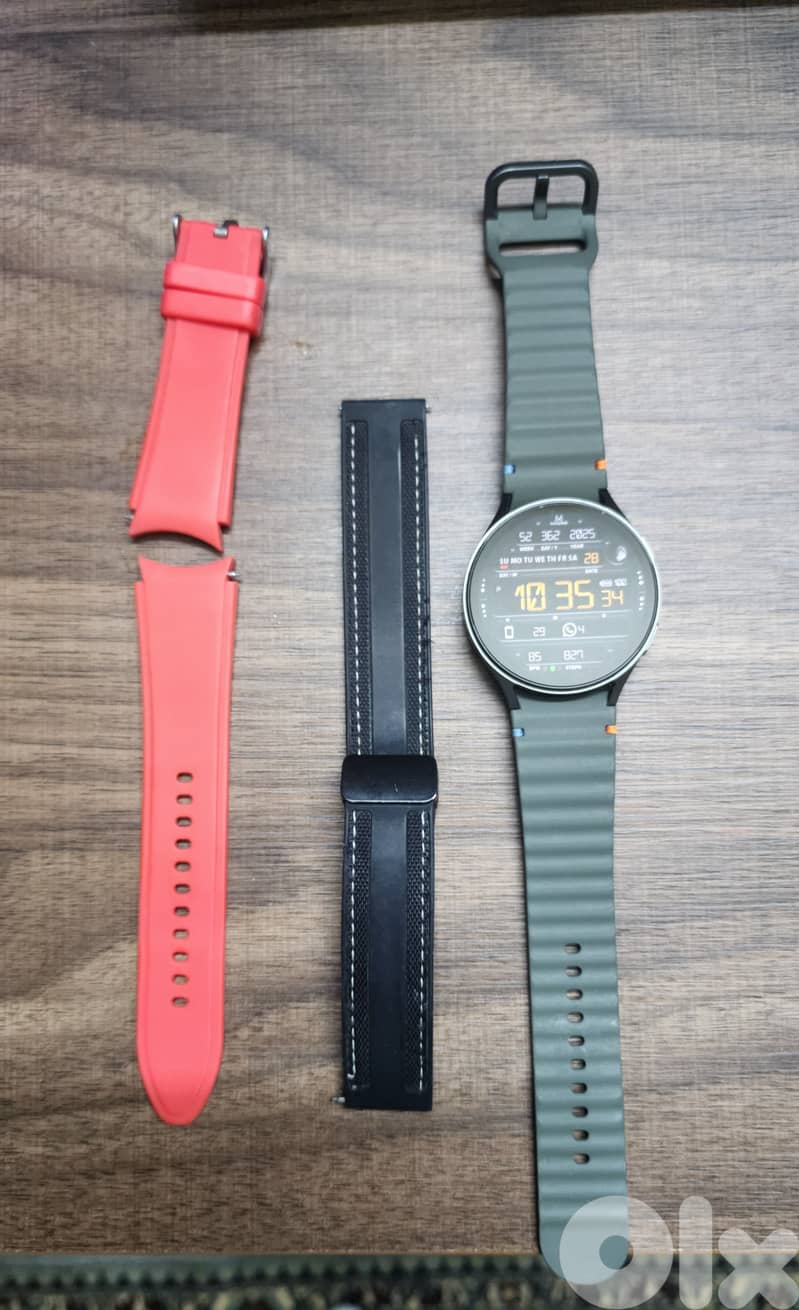 Samsung watch 7 green with box and charger w 3 bands for sale 2