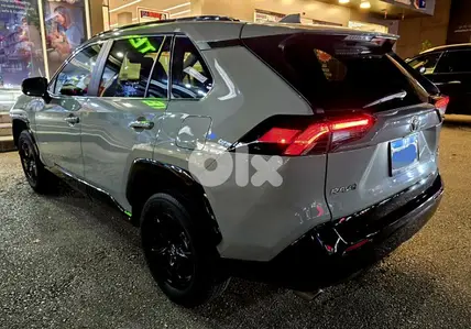 RAV 4 [4×4] XLE [57000miles]