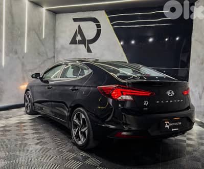 Hyundai Elantra 2019 Clean Carfax 38000 miles
