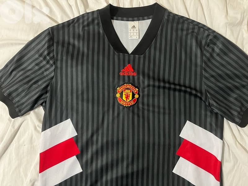Manchester United Barthez goalkeeper historian kit 4