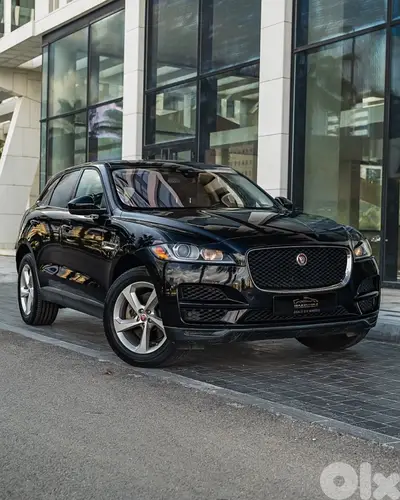 Jaguar F-Pace 2018 , CLEAN CARFAX . black on black Jaguar F-Pace 2018 , CLEAN CARFAX . black on black