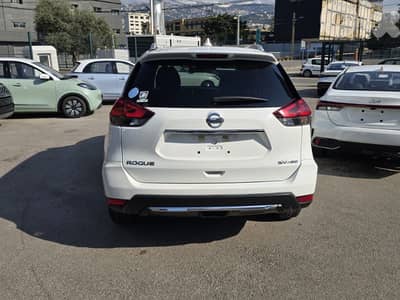 Nissan Rogue 2018 4x4 Sv Full options cameras sensors CLEAN CAR FAX!!