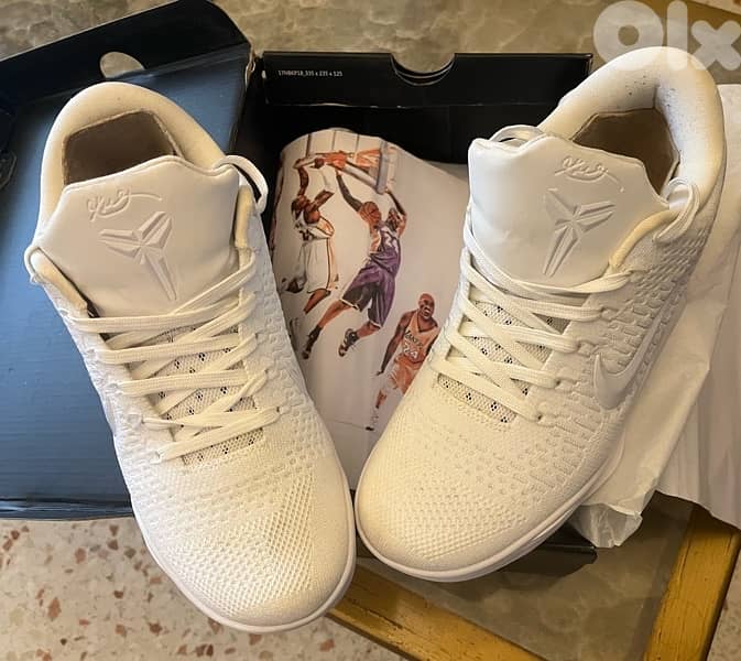 kobe nike shoes white copy AAAA+ barely used size 43 0