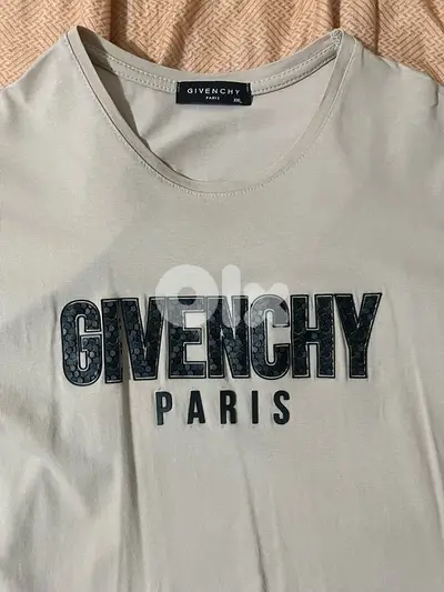 Givenchy paris shirt for 10 USD ONLY