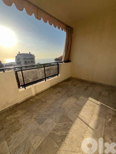 RWK106JG - Used well maintained apartment for rent in sehayleh