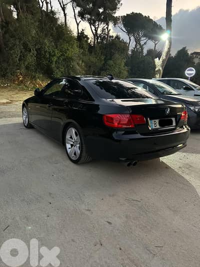 BMW 3-Series 2011 328i