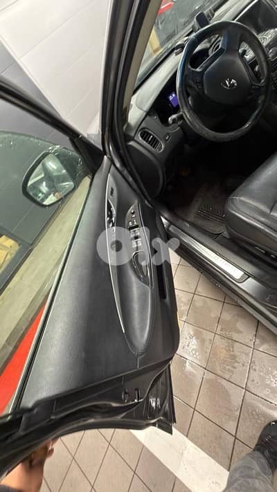 Infiniti QX50 2015 4x4, 33000 KMS ONLY, Company source